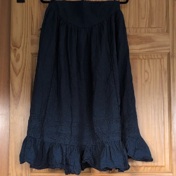 AEO Navy Ruffle Set - Picture 10 of 16
